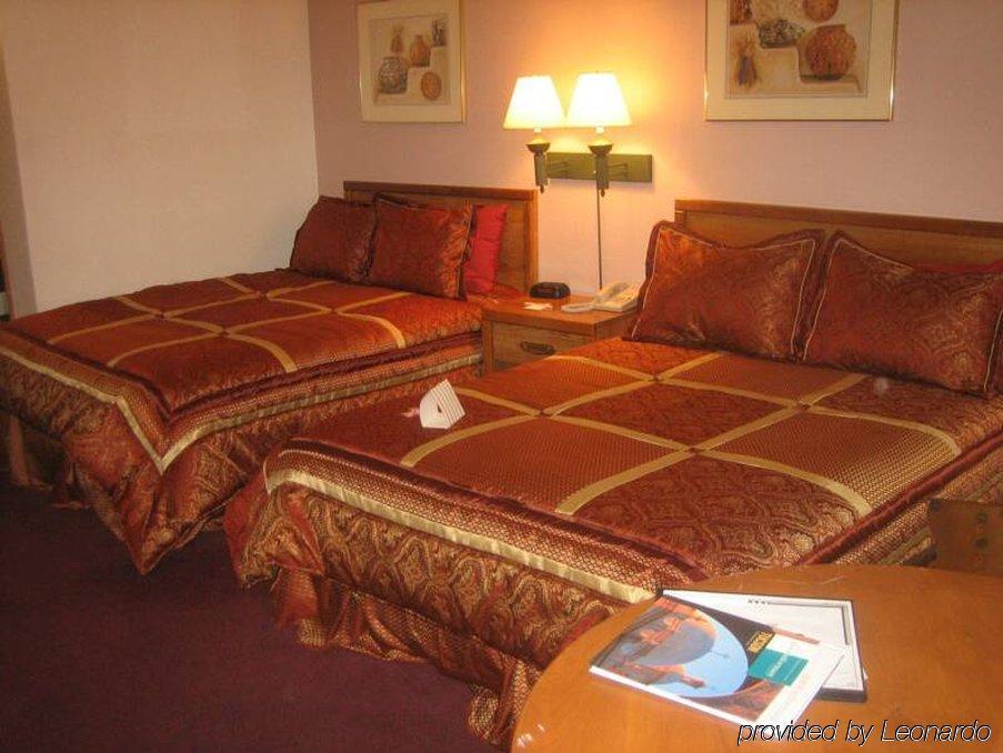 Fortuna Inn And Suites 土桑 外观 照片