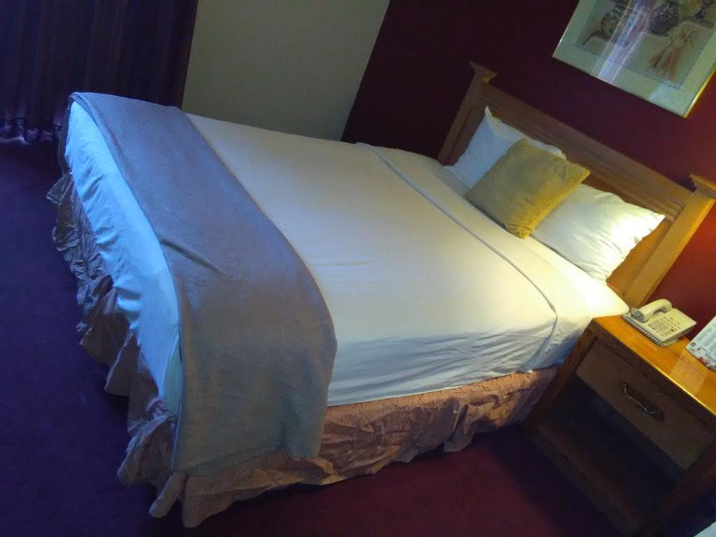 Fortuna Inn And Suites 土桑 外观 照片