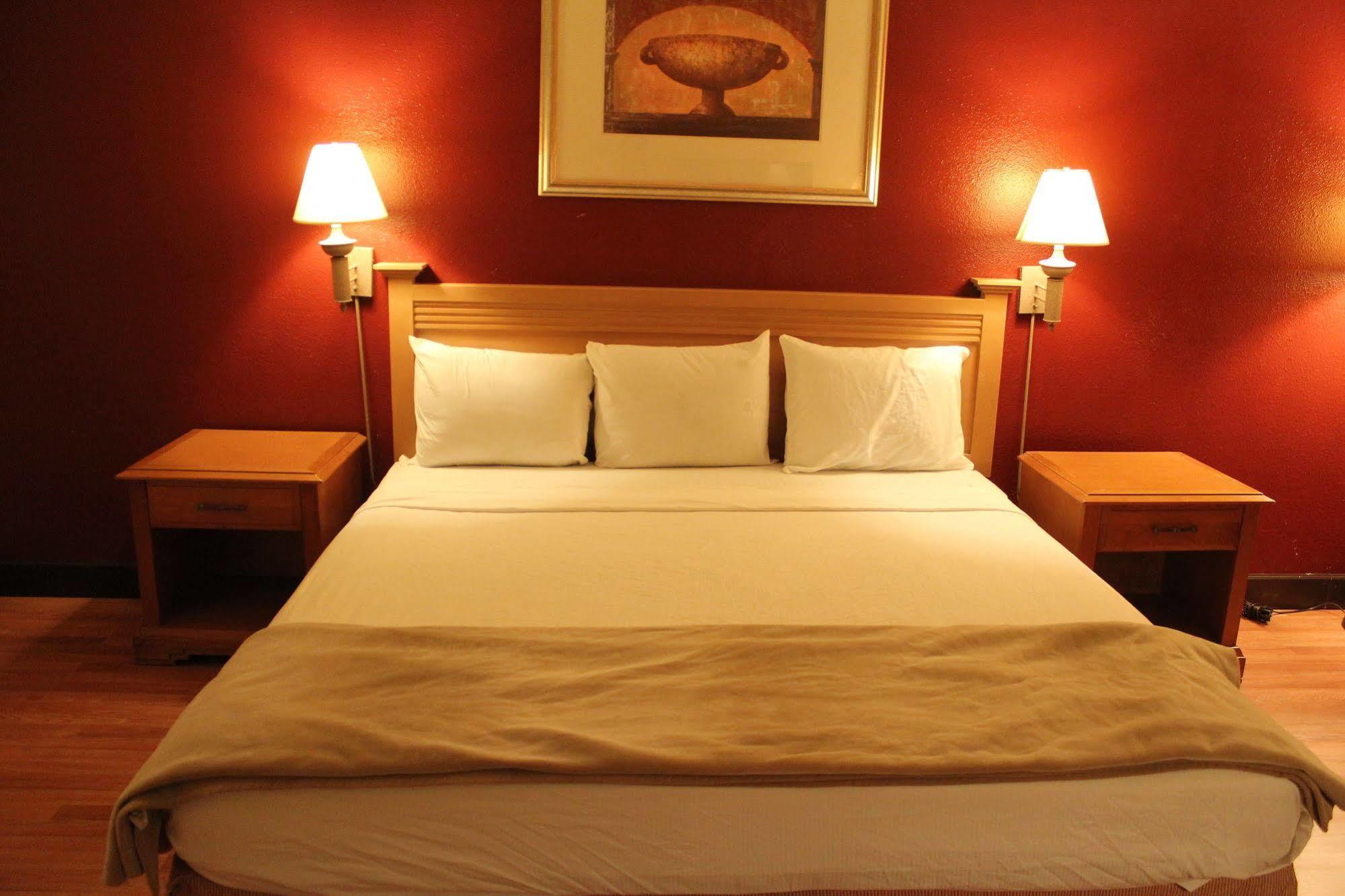 Fortuna Inn And Suites 土桑 外观 照片