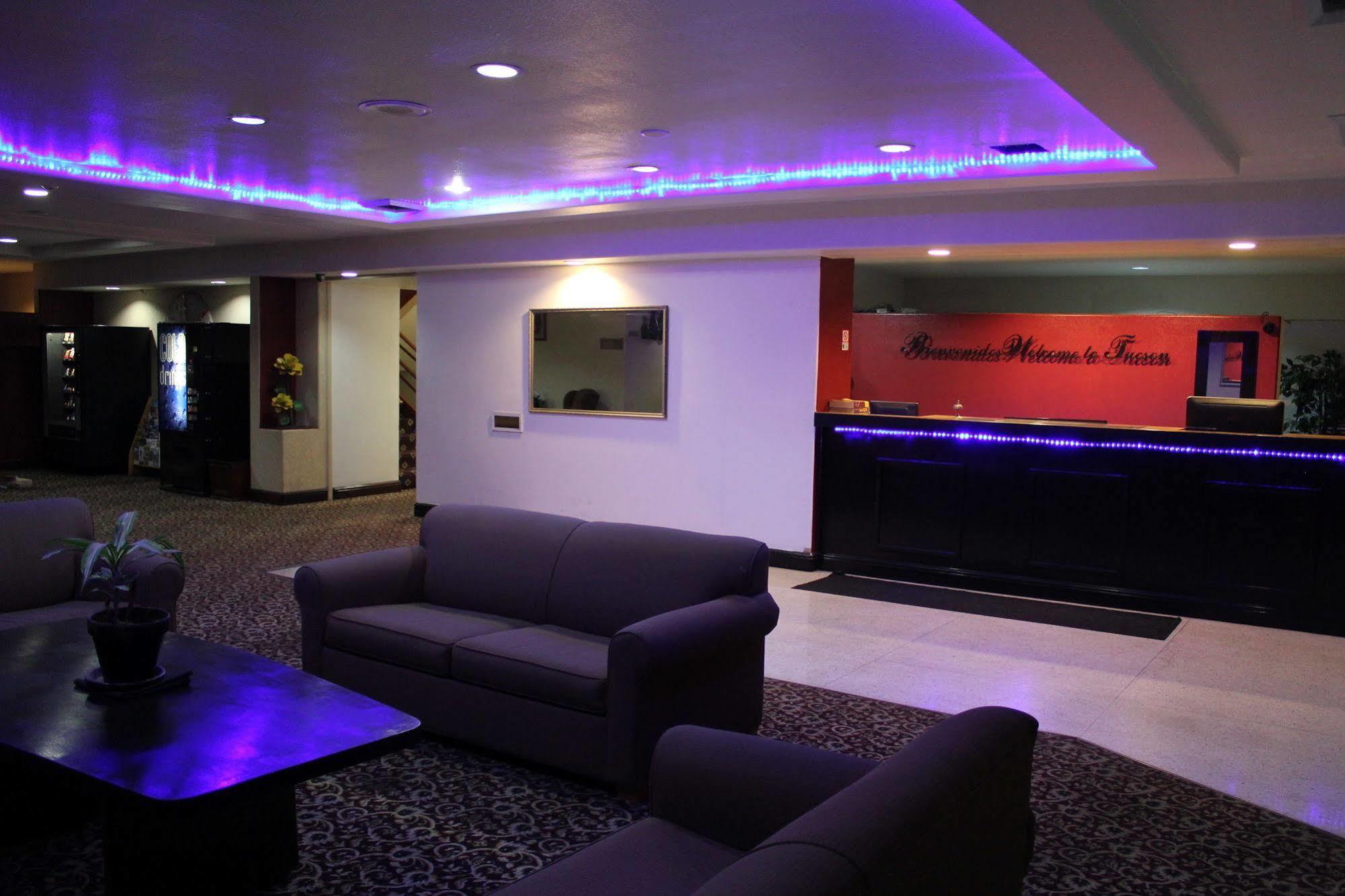 Fortuna Inn And Suites 土桑 外观 照片