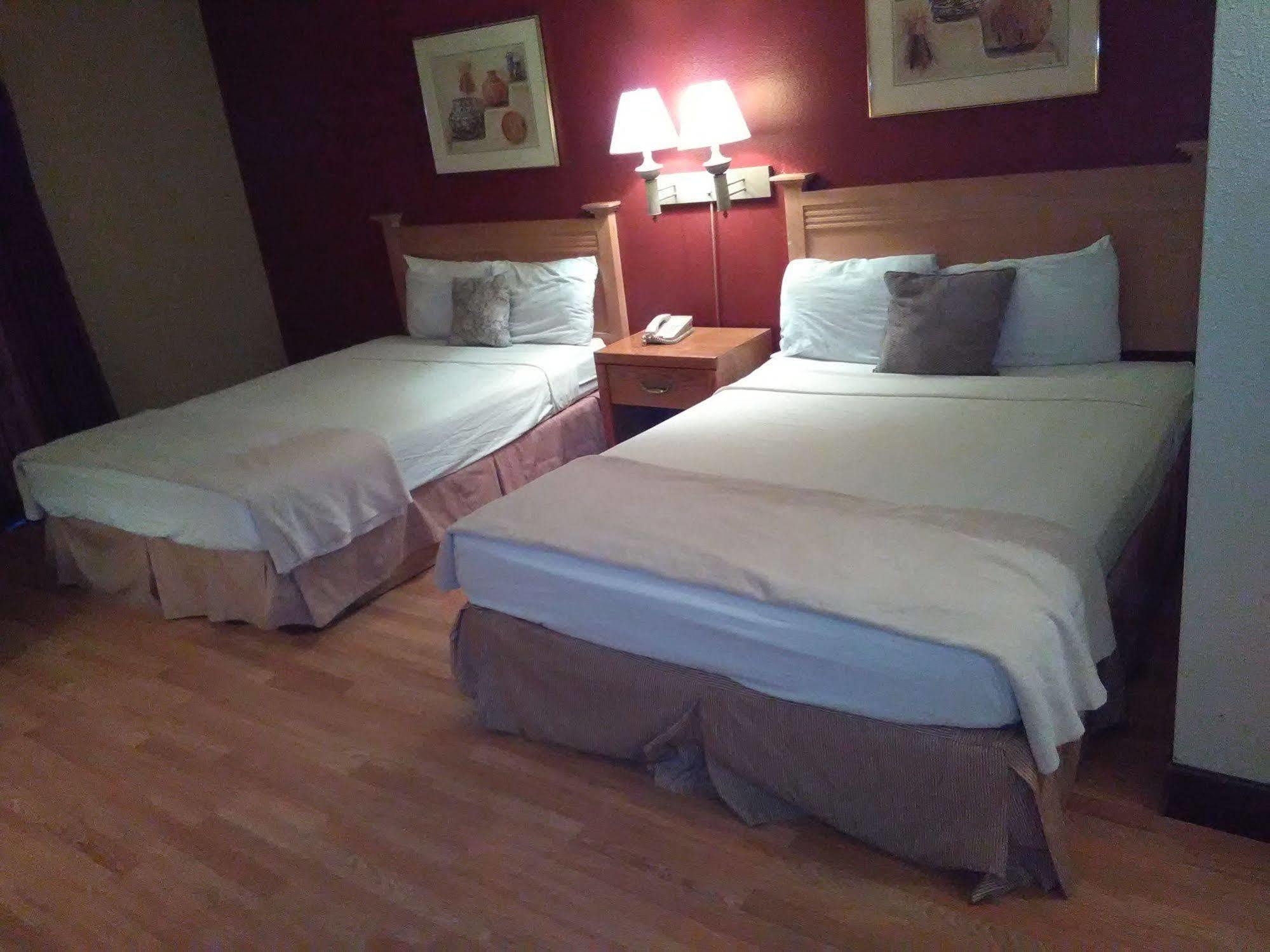 Fortuna Inn And Suites 土桑 外观 照片