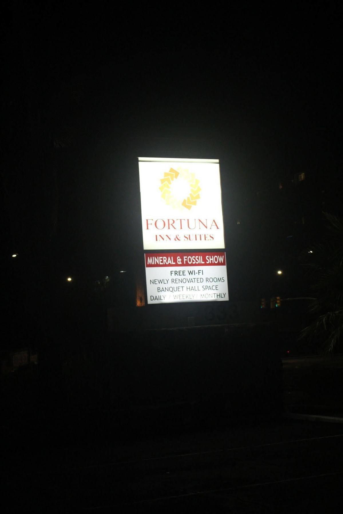 Fortuna Inn And Suites 土桑 外观 照片