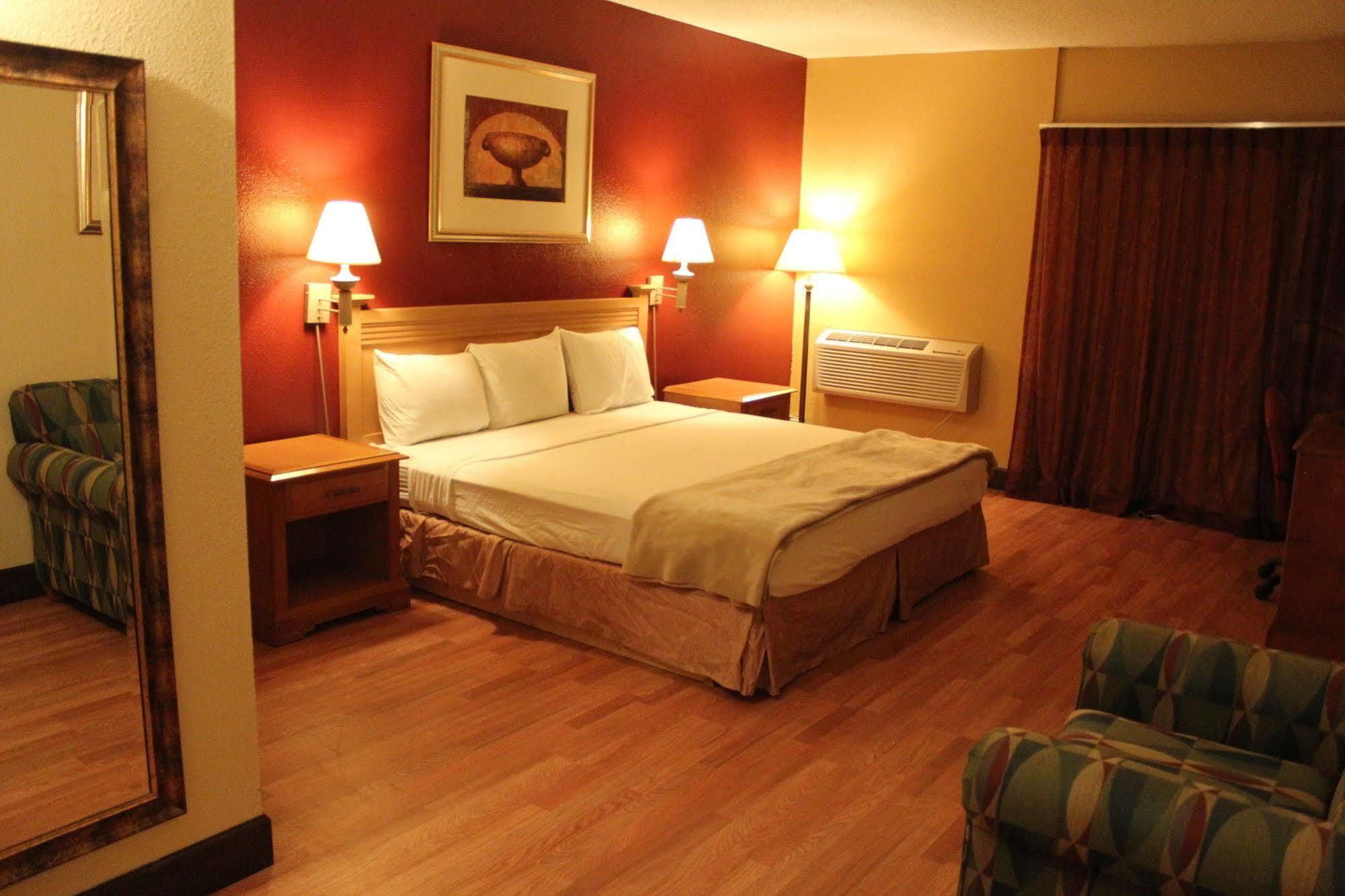 Fortuna Inn And Suites 土桑 外观 照片