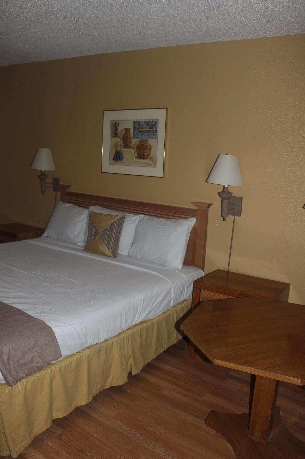 Fortuna Inn And Suites 土桑 外观 照片